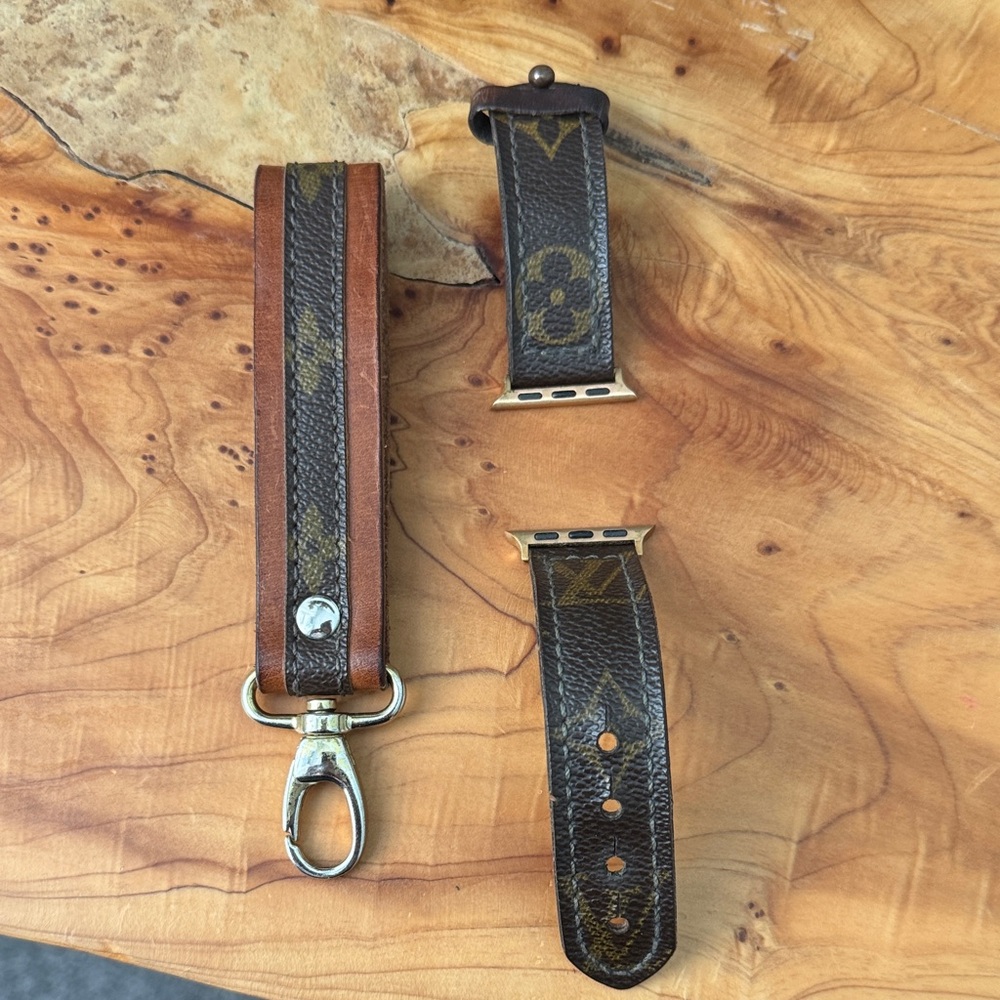Apple Watch band and key fob